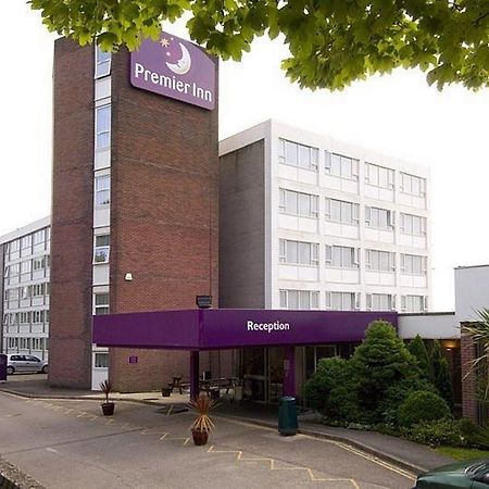Premier Inn Cardiff North Exterior foto