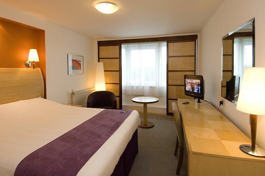 Premier Inn Cardiff North Exterior foto
